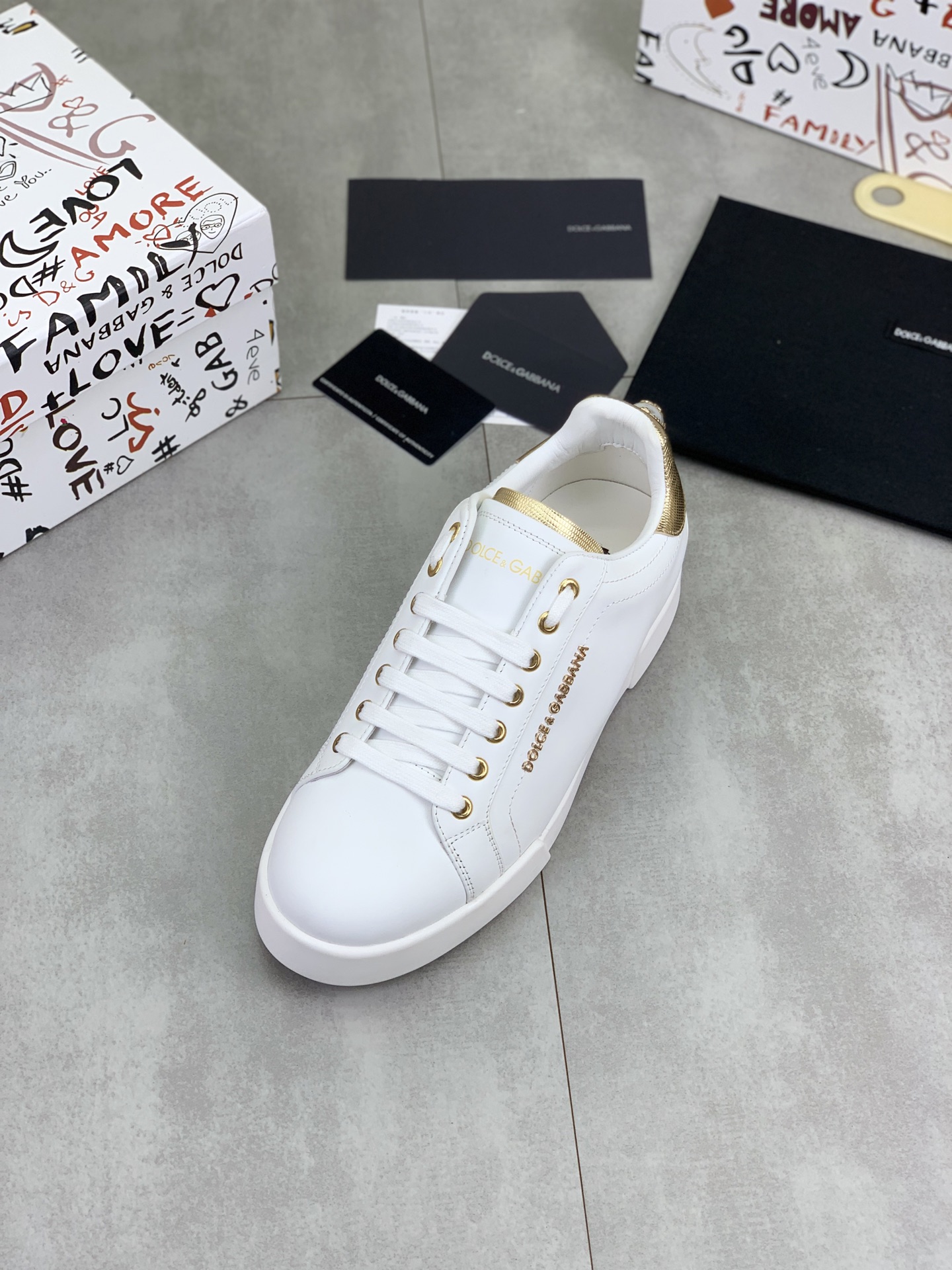olce & Gabbana shoe